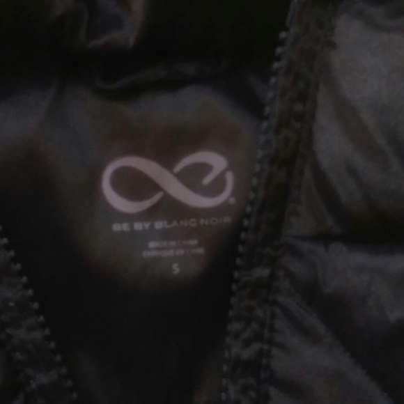 Be by Blanc Noir size S vest - Picture 2 of 4